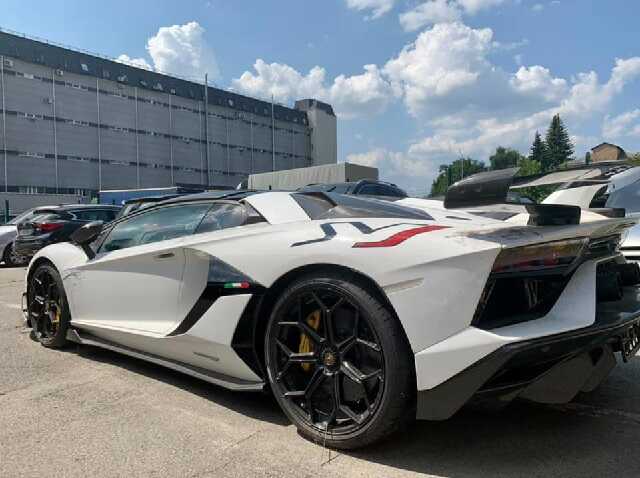      Lamborghini    